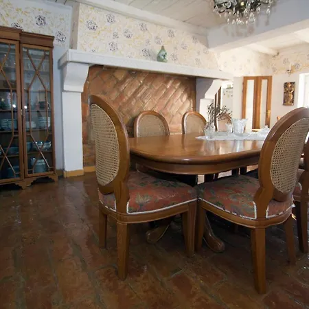 ゲストハウス Kastel Marijeta 4*