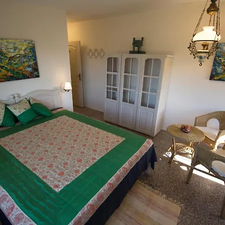 ゲストハウス Kastel Marijeta Susara